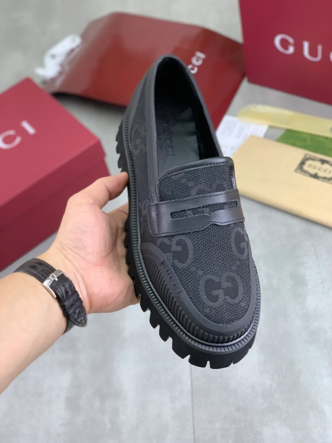 Men's Men's Shoes💰P440💰[New Style] Gucci lazy slip-on couple 🧑‍🤝‍🧑 best selection of leather shoes (Gucci) official website latest Gucci lazy 🎁 leather shoes, hot style 💥 style is simple and elegant, exclusive for trendy men. Unique official website latest brand original double G pressure Floral elements 👑 Original Gucci decoration, fashionable and elegant, original calf leather with double G denim ✅ Fully imported soft sheepskin lining, official website designated wear-resistant, rubber business outsole, classic model taken in person 🎬 Size: 36-46 Various colors available